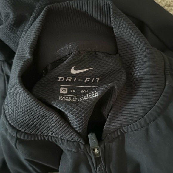 Nike bomber jacket - Picture 3 of 4